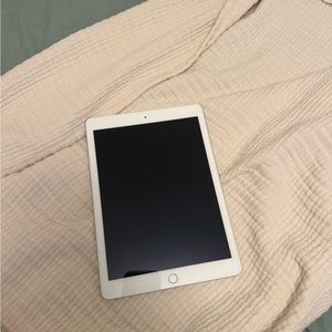 Apple iPad 5th gen